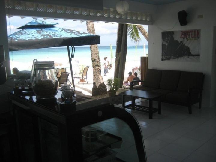 Beachcomber Resort Balabag  Buitenkant foto