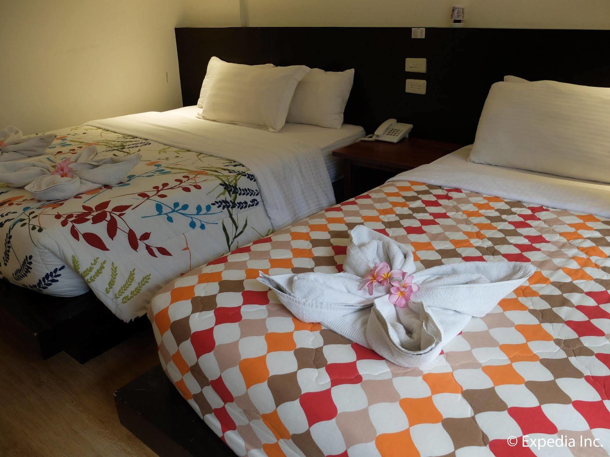 Beachcomber Resort Balabag  Buitenkant foto